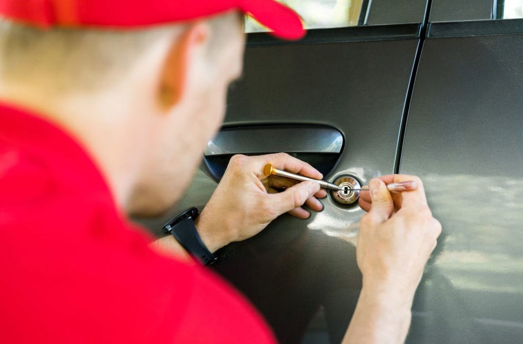 Choosing The Right Auto Locksmith For Your Needs